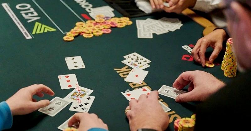 Bí quyết giúp chơi Double Double Bonus Poker 100 Hand luôn thắng